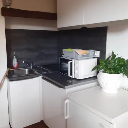 2 A Apartment